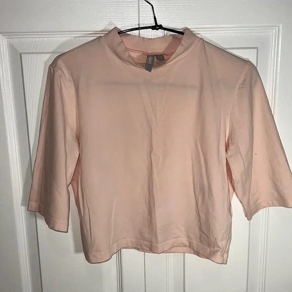 ASOS Light Pink Turtleneck Crop Top With A 3/4 Sleeve - Picture 9 of 11